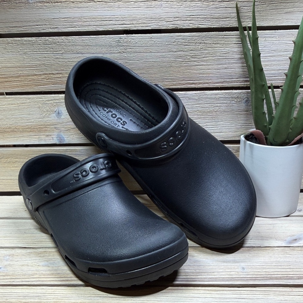 CROCS Men's Specialist II Work Clog Size 11 Black